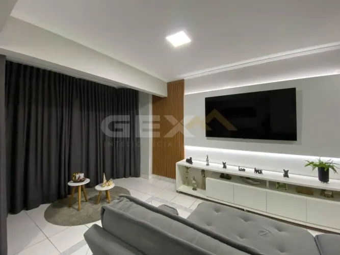 Apartamento à venda no bairro São José, 3 Quartos, 1 suíte e 1 vaga.