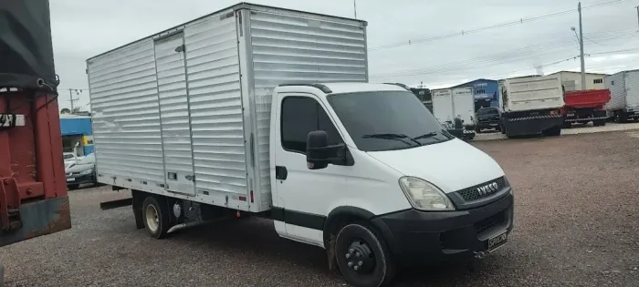 Iveco Daily 55C16 ,155 cv, turbo int, BAU alumínio 5 mts , dir hid, excel estado 2008
