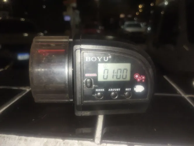 Quite de bomba de aquário 