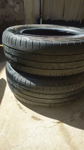 2 Pneus 195/65 R15 91H Meia Vida - Bom Estado, Prontos para Uso