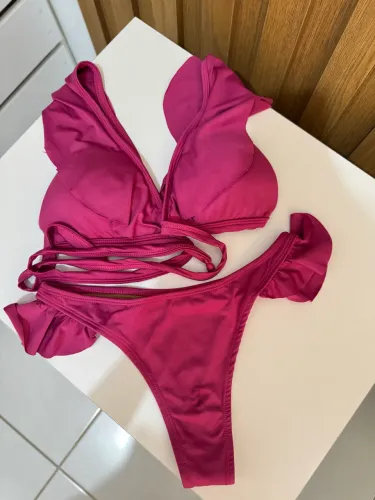 Biquíni rosa