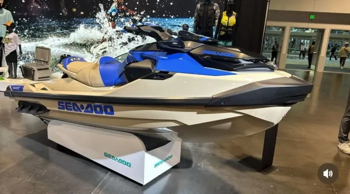 Jet Ski Seadoo WAKE PRO 230 - 2026