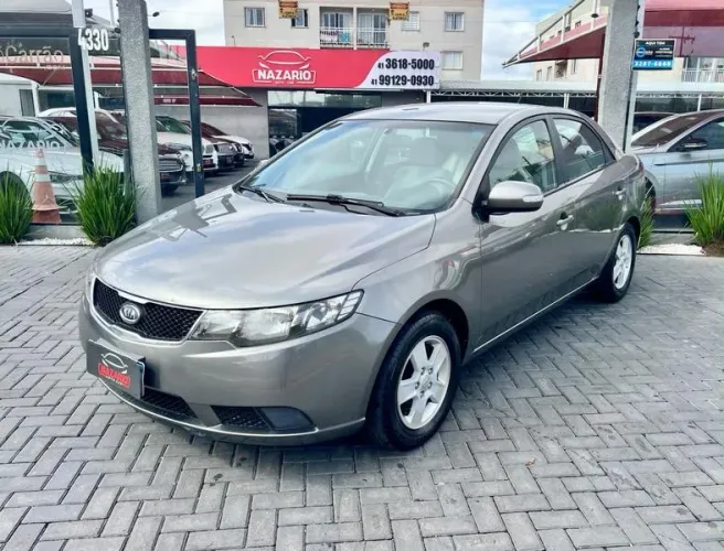 Kia Motors Cerato 1.6 16V Mec. 2011