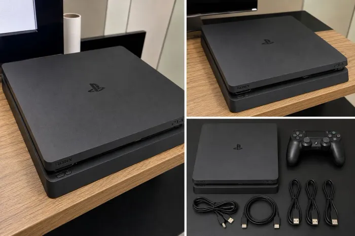 PLAYSTATION 4