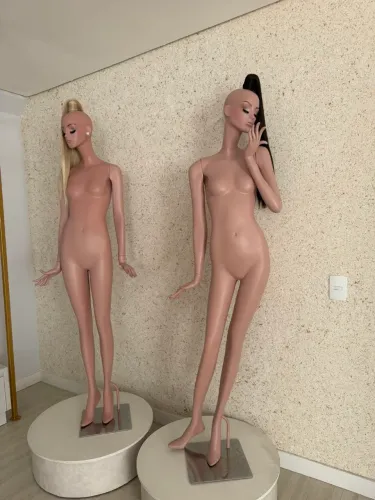 Manequins