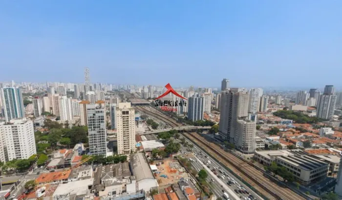 Ótima Cobertura no 28° andar a venda no Bairro do Tatuapé. Diferenciais Armários
