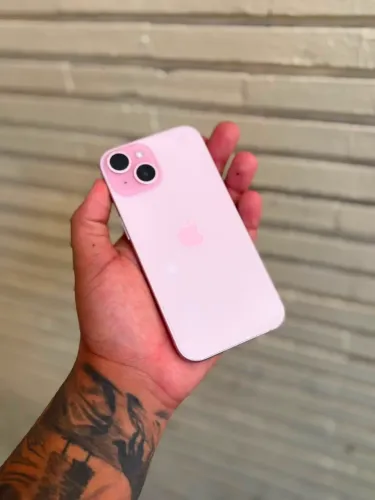 iPhone 15