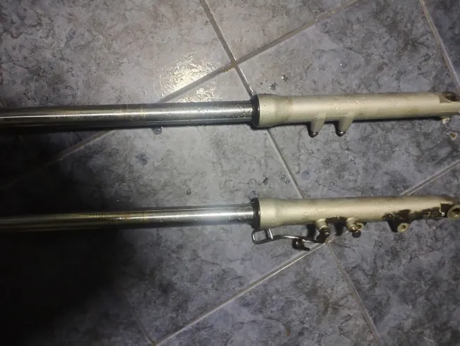 Par de bengala com cilindro original virago 250 pouco uso filé 