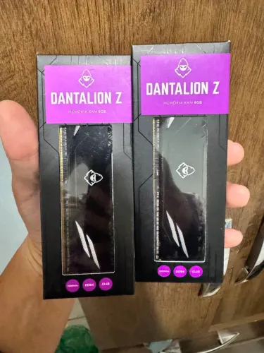 Vendo 2 Memórias RAM 8GB DDR4 3200MHz (Z-Dantalion)(SOMENTE PIX)