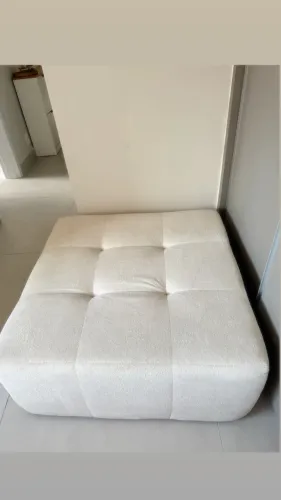 Puff Branco Off White (sofá na caixa) 