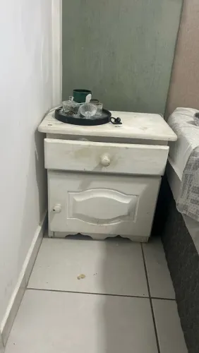Mesa de cabeceira