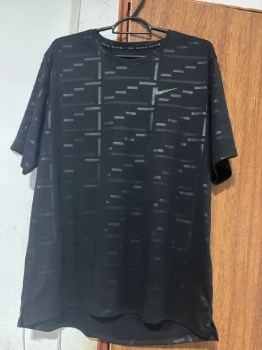 Camiseta Nike Dri-FIT UV Run Division Miler Masculina