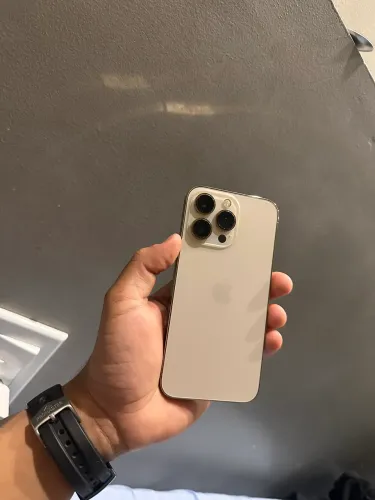 iPhone 13 Pro dourado 128gb
