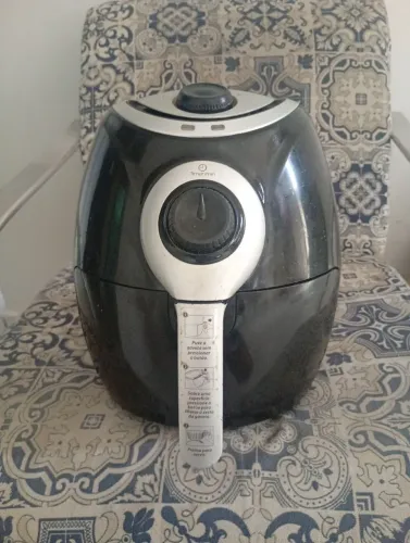 Estou vendendo Air Fryer em ótimas condições para o uso culinário no dia a dia.