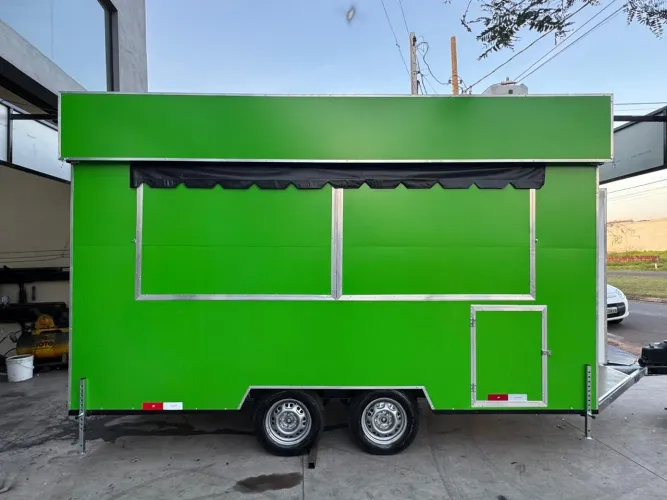 Trailer caldo de cana