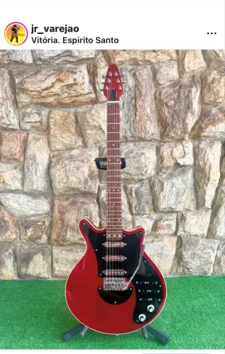 Guitarra Valley Guitars Brian May. Trastes inox jescar