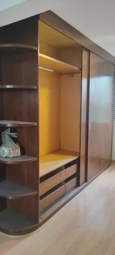 Guarda roupa ótimo estado