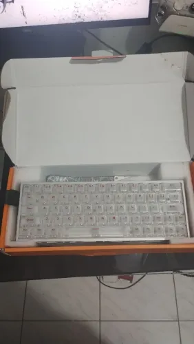 Teclado Magnético IROK MG63 PRETO CASE DE ALUMÍNIO FURADA