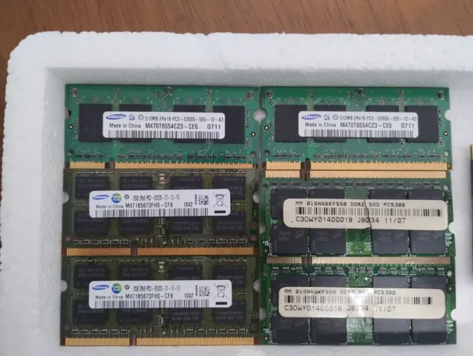 Lote 6 Memorias Ram - Marcas Samsung e MM  - entre 512 e 2gb 