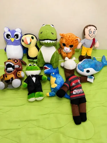 LOTE COM 10 BICHINHOS DE PELÚCIA