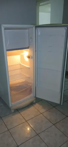 Geladeira consul 300 degelo seco