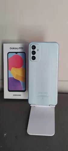 Celular Samsung m13 seminovo com 128 gigas, acompanha caixa e carregador