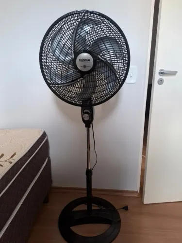 Ventilador Mondial 40cm de Coluna