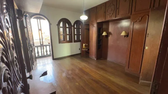 Casa residencial à venda em Divinópolis/MG (Santo Antônio) | 5 quartos, 1 suíte, espaço go