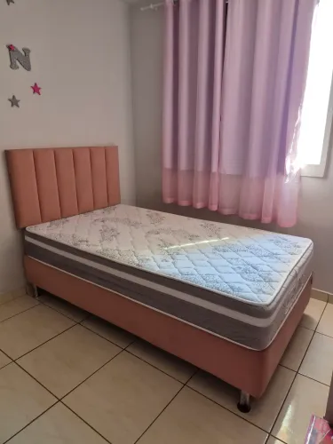 Cama infantil completa com colchão Marca MONTREAL 