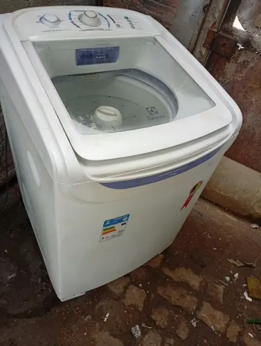 Vendo máquina de lavar Eletrolux 13 Kg