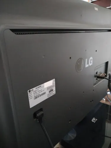TV LG 39 com defeito 