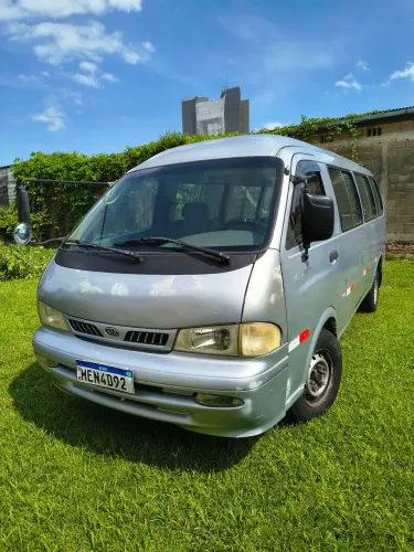 Kia Motors Besta GS Grand 3.0 8V 16L Diesel 2004