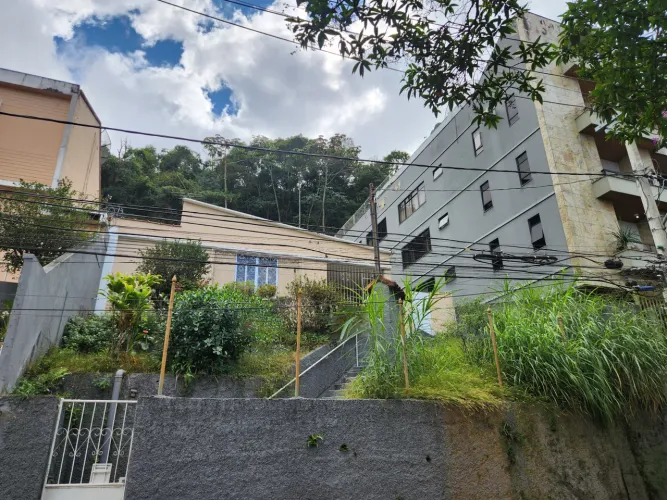 Terreno com potencial construtivo no Bom Pastor para venda