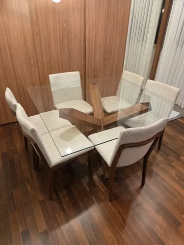 Mesa de Jantar Quadrada
