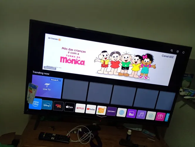 Vendo essa Tv smart de 43 polegas da LG