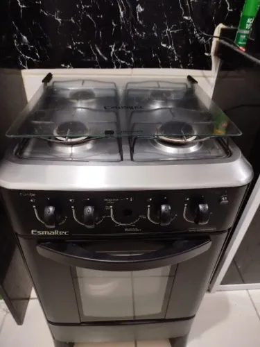 Fogão 4 bocas Esmaltec preto com acendedor elétrico
