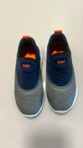 Tênis infantil adidas