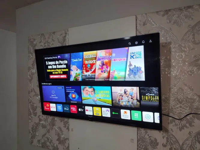 TV 43 POL. SMART WI-FI 4K LG. Excelente estado