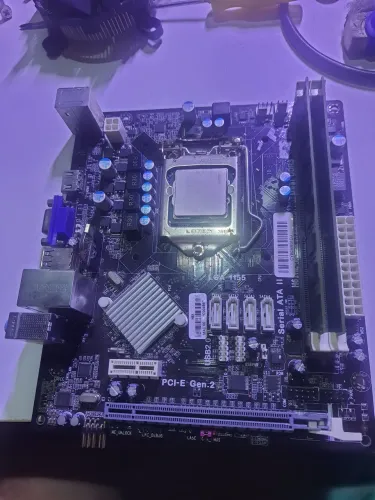 Kit h61 i3 3220 nao da video