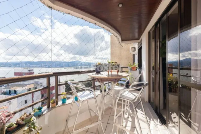 Apartamento à venda Rua Fernando Ferreira de Mello, Bom Abrigo - Florianópolis
