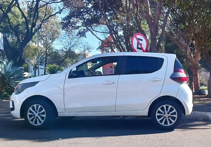 Fiat Mobi Like 1.0 Fire Flex 5P. 2018
