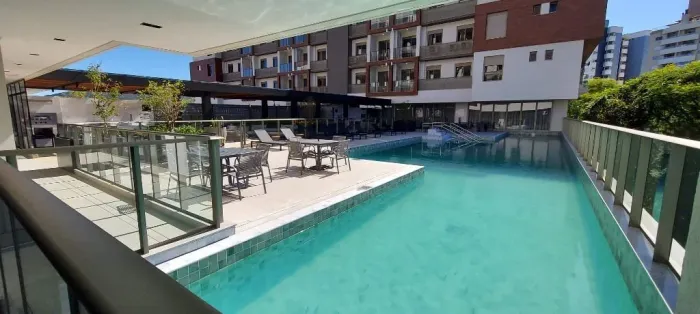 Apto semi-mobiliado no SpotMarket, Córrego Grande, 2 dorm (1 suíte) !