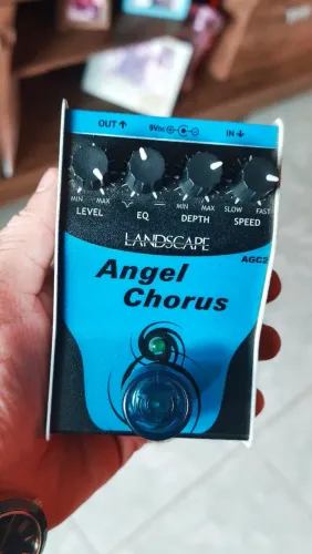 Pedal angel chorus