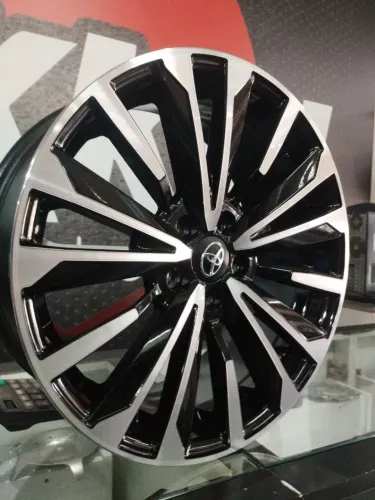 Rodas do Toyota Corolla aro 17