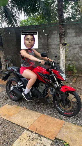 Moto muito nova CB300 