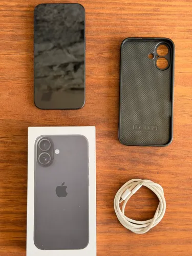 iPhone 16 128GB