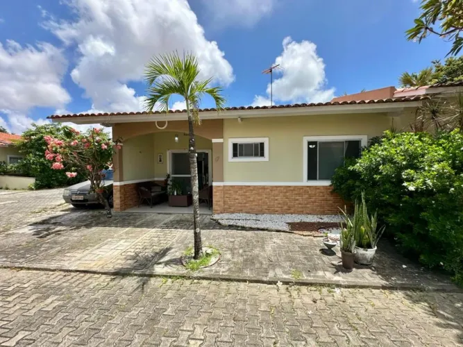 Casa de condomínio com 3 quartos no condomínio Green Village na Lagoa Redonda, em Fortalez