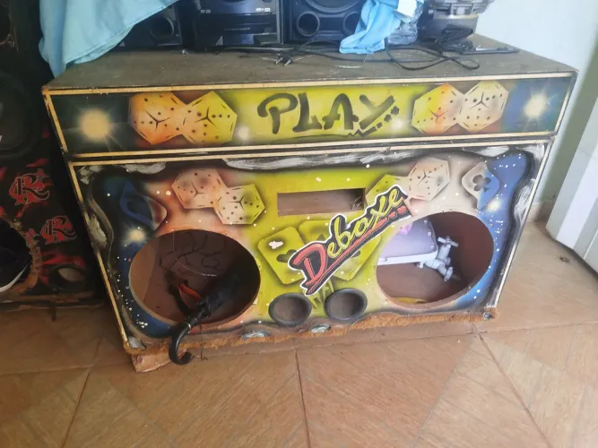 Caixa de som 150 $