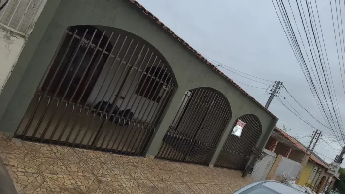 CASA ESPACOSA - PARQUE CUIABA
