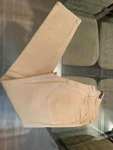 Calça de sarja khaki tamanho 46